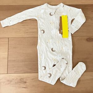 NWT Goumi Kids Luna Baby Footie SZ 18-24mo Sleeper Moons Stars Bamboo Zippy